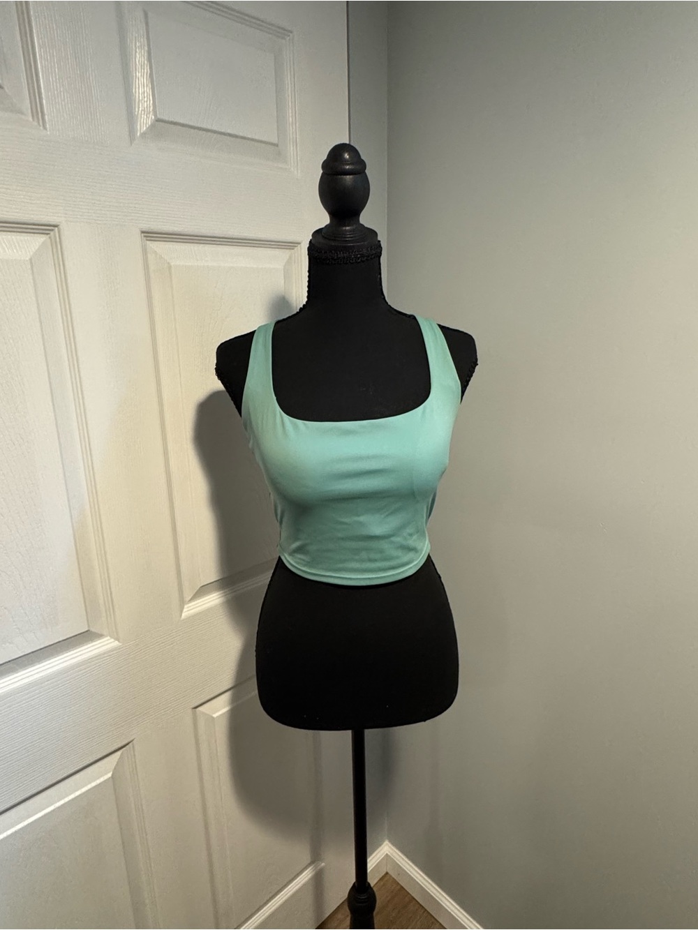 Halará Green Crop Tank Size Medium